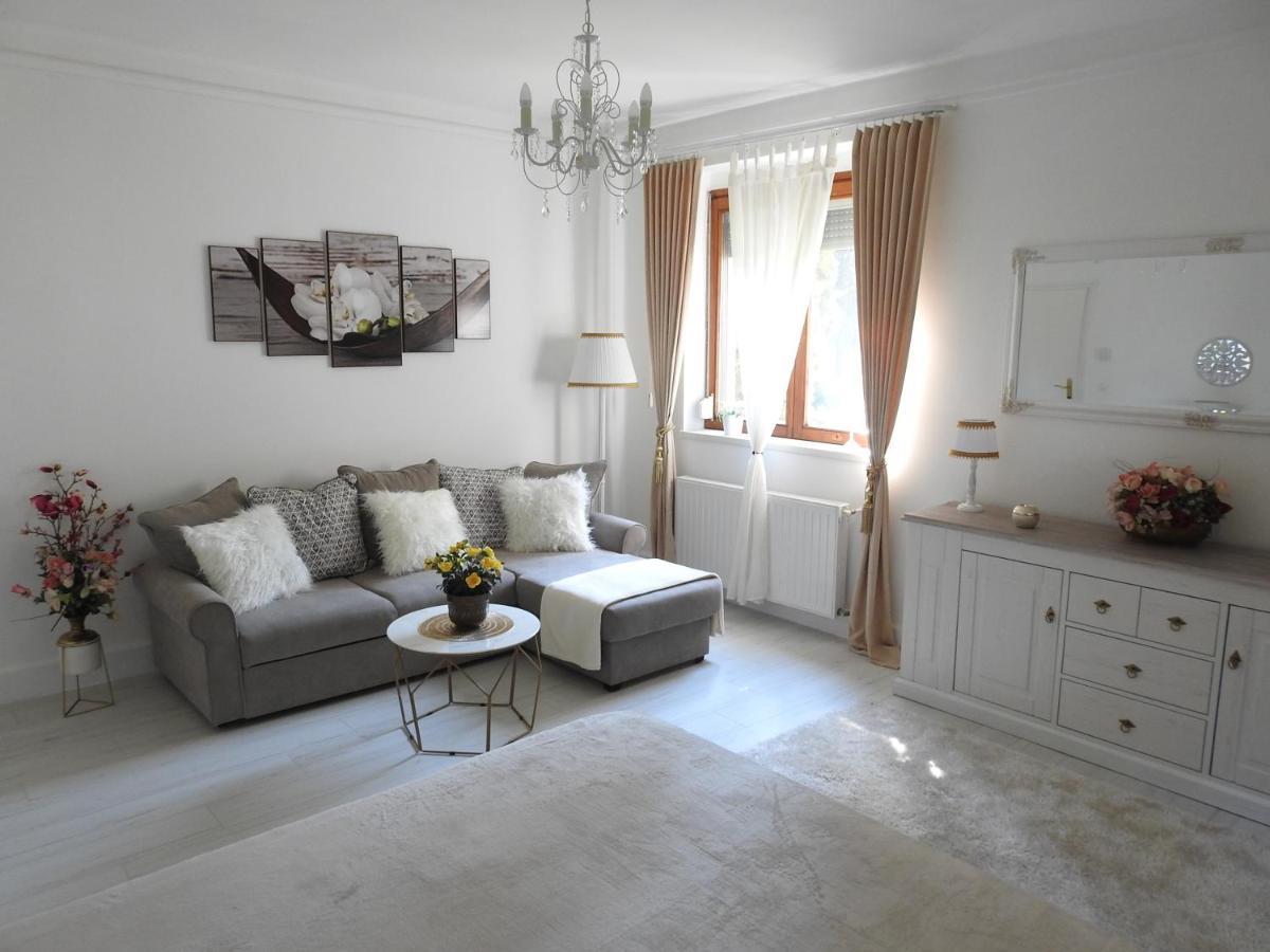 Patak Apartman Έγκερ Εξωτερικό φωτογραφία